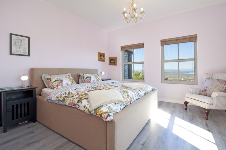 4 Bedroom Property for Sale in Belvedere Western Cape